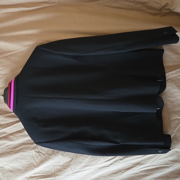 ANNE KLEIN one button blazer. - Picture 6 of 6